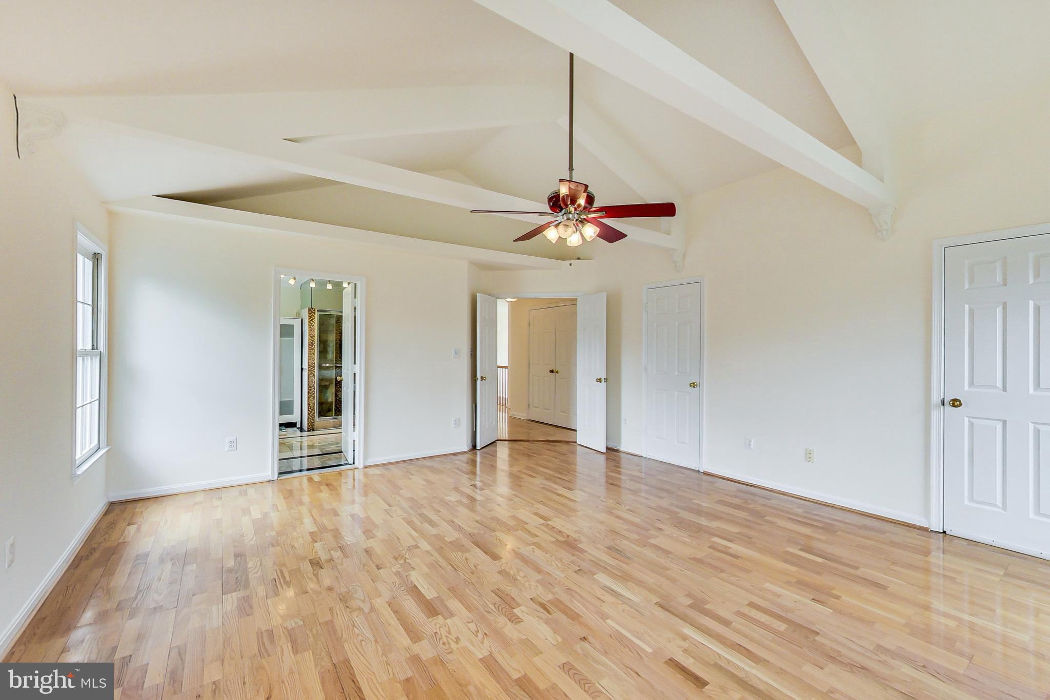 CROSSPOINTE - Residential