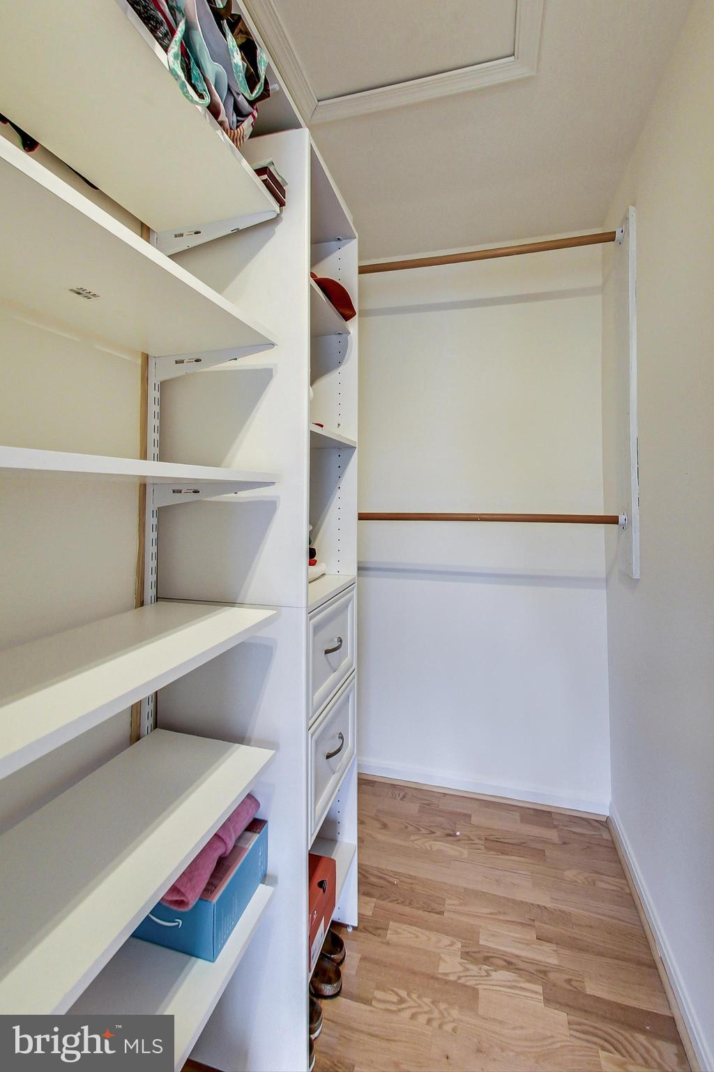 CROSSPOINTE - Residential