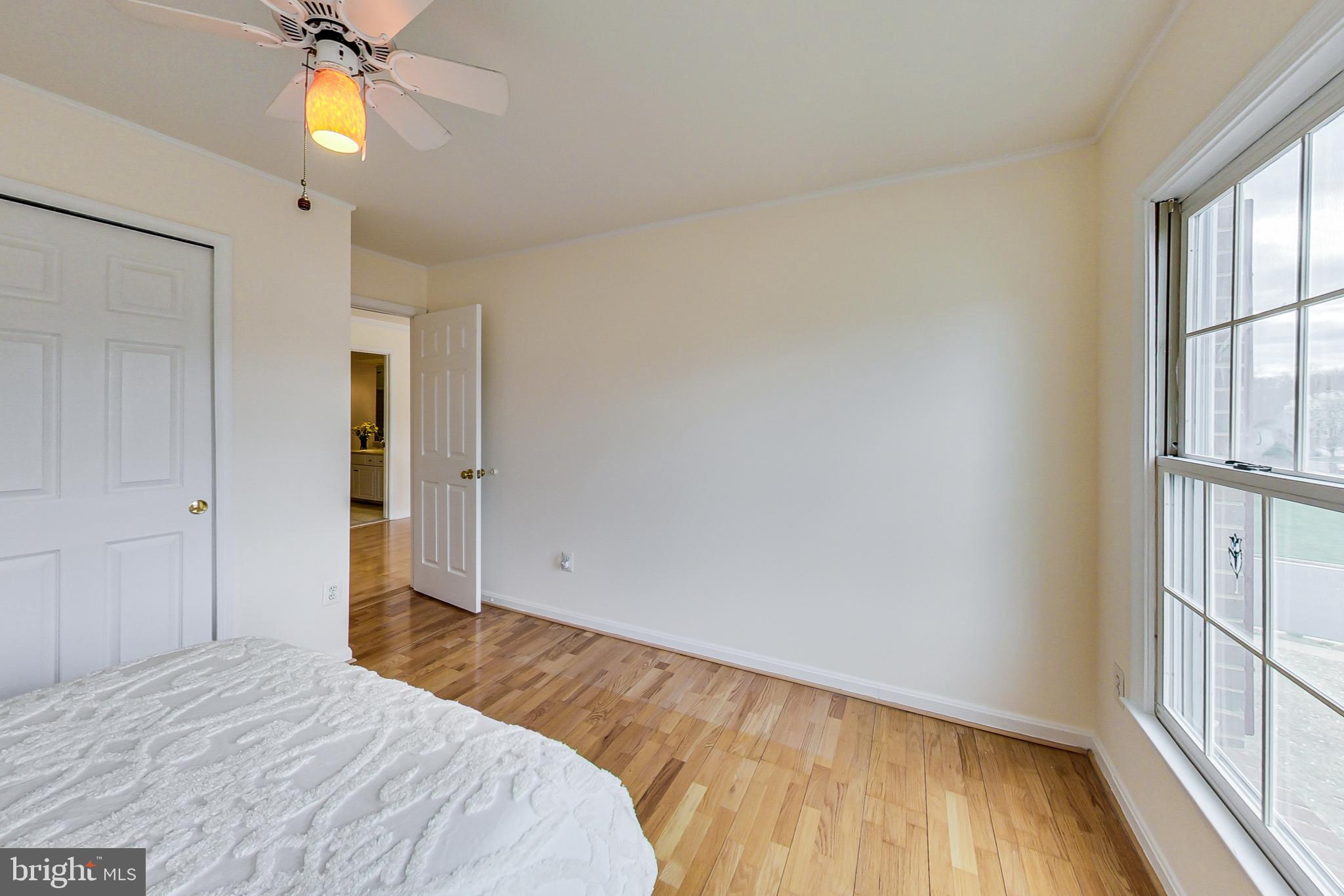 CROSSPOINTE - Residential