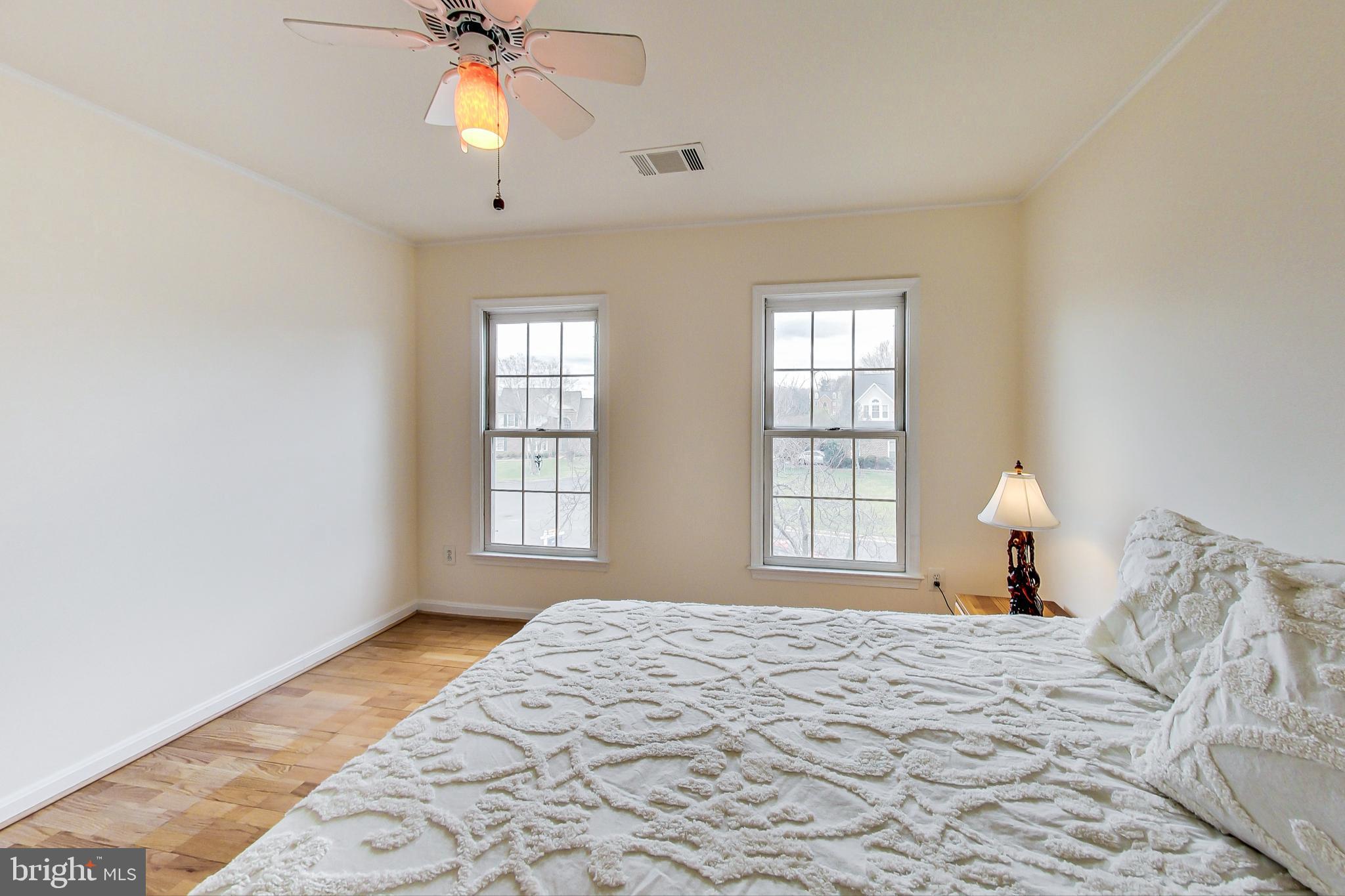 CROSSPOINTE - Residential