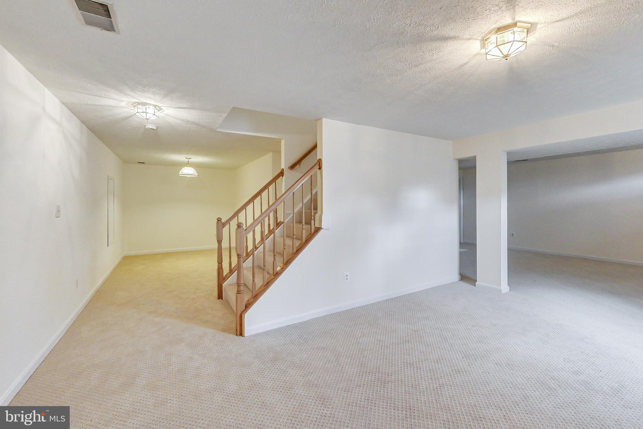 CROSSPOINTE - Residential