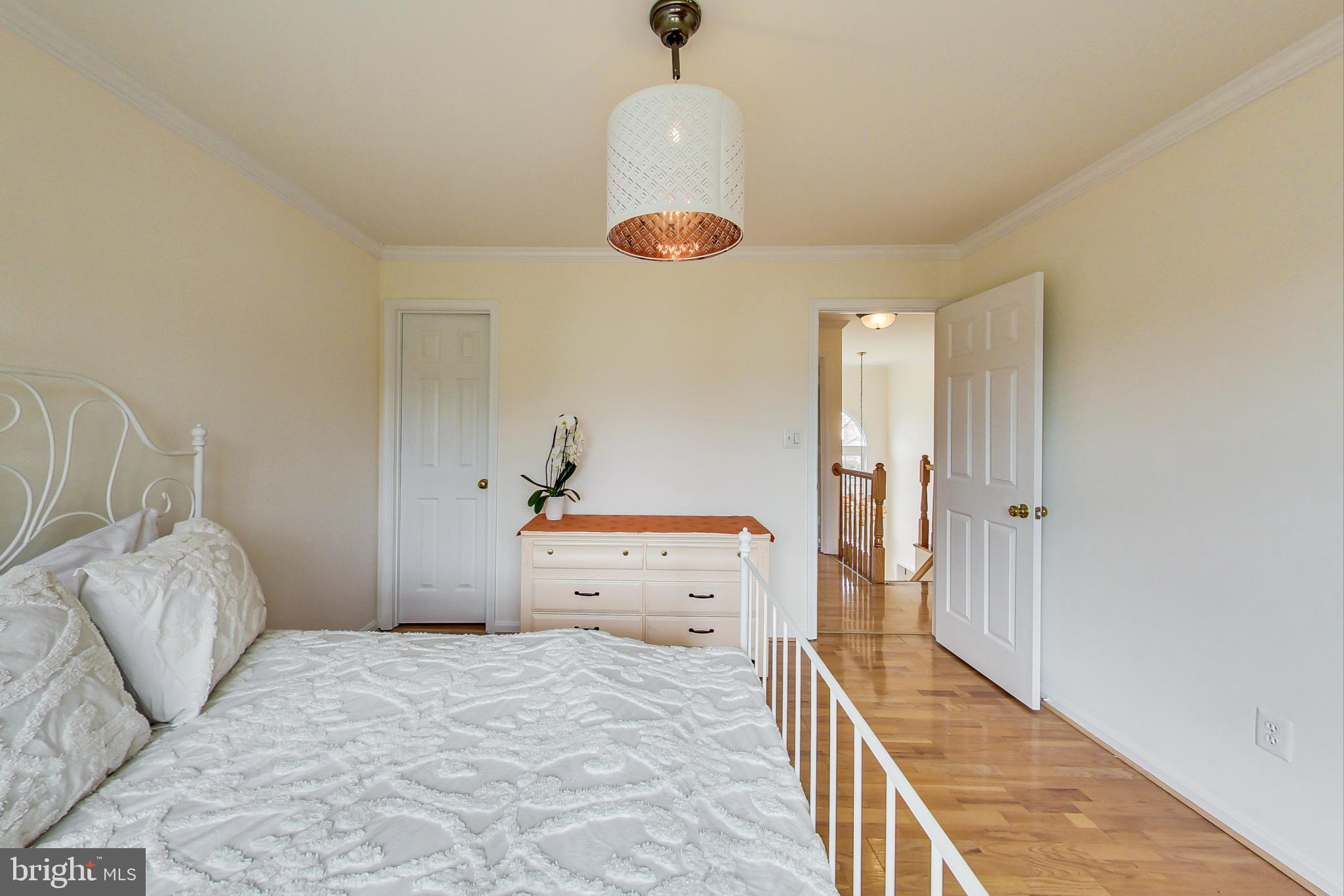 CROSSPOINTE - Residential