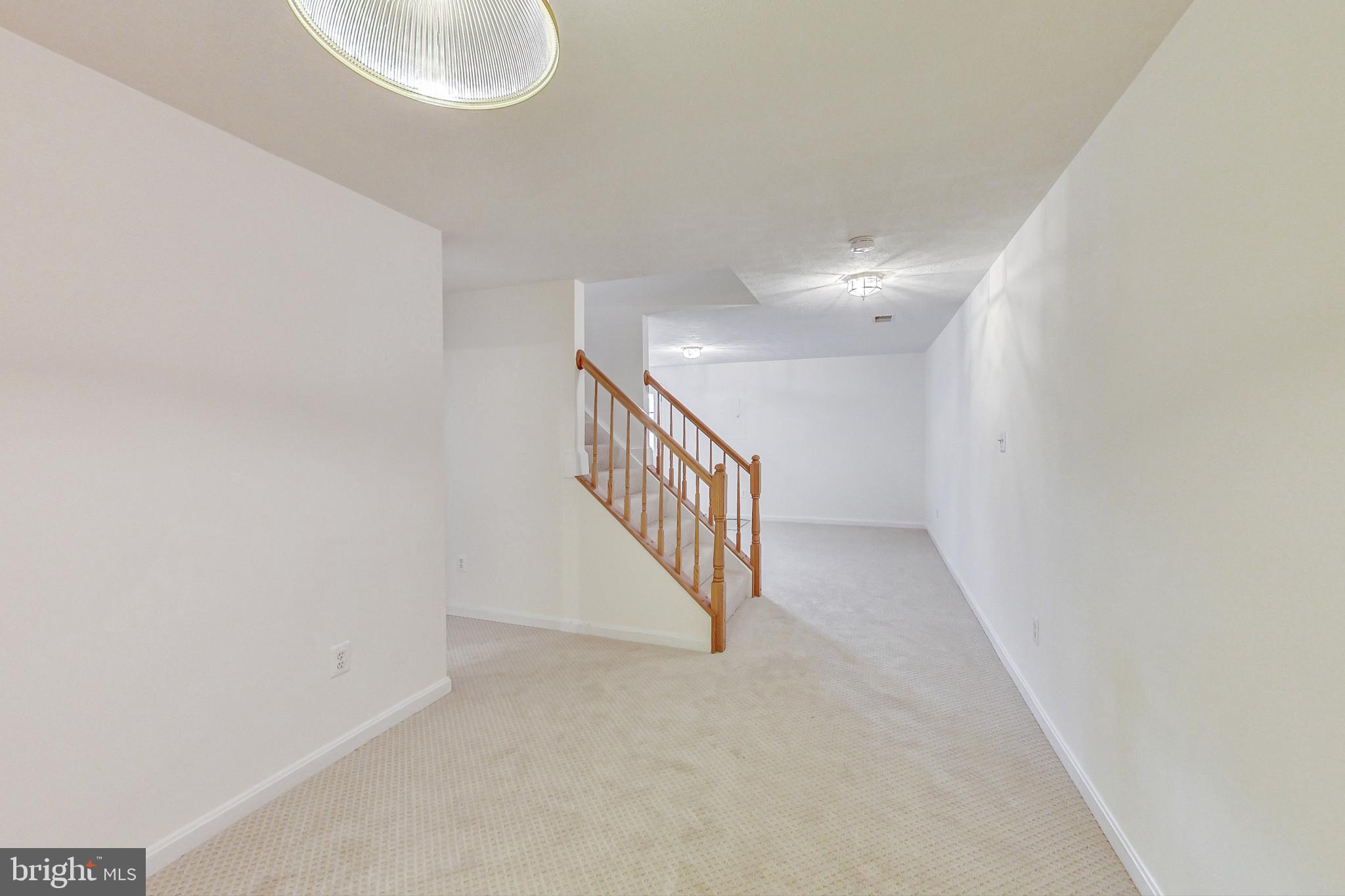 CROSSPOINTE - Residential