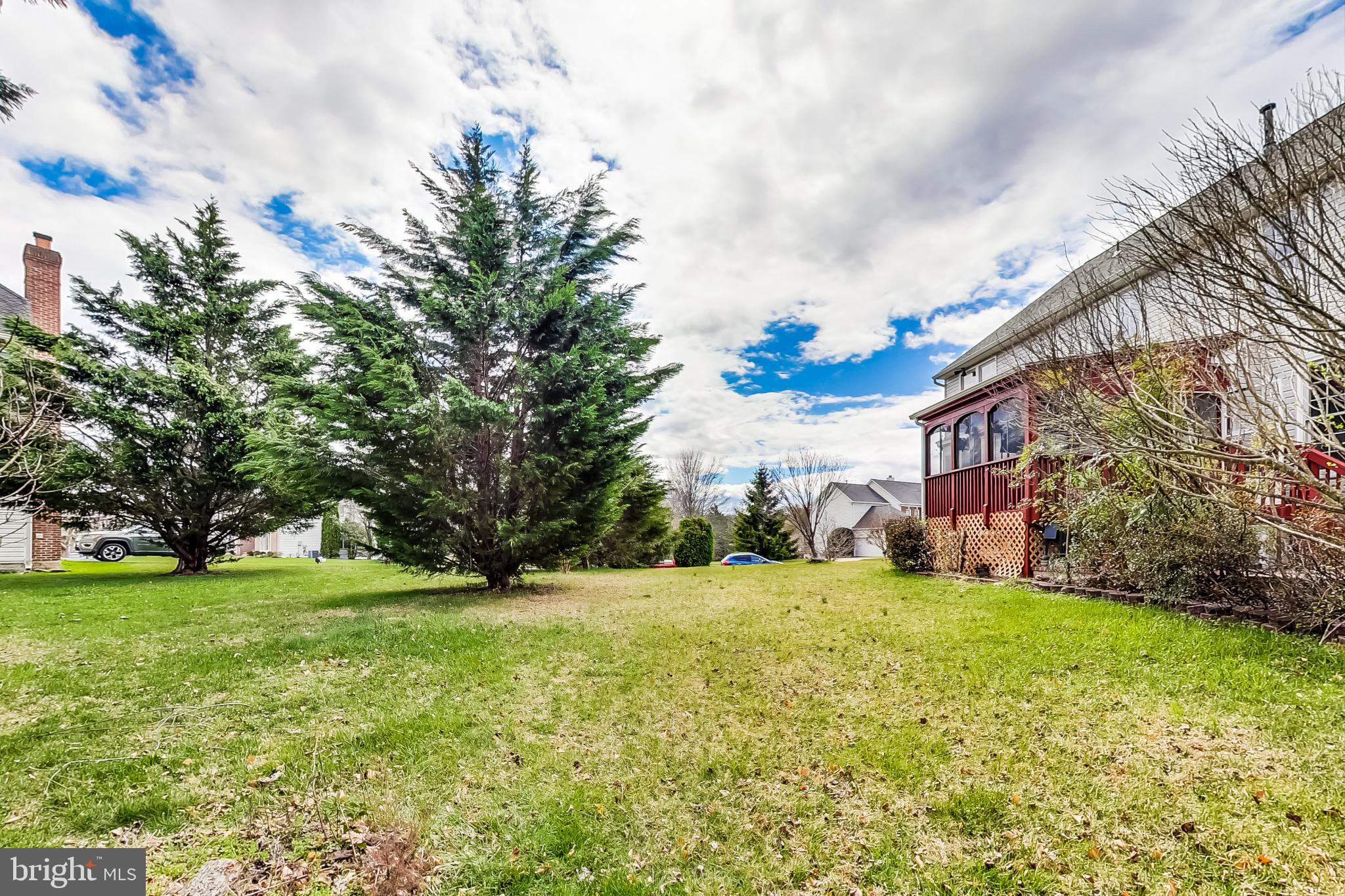 CROSSPOINTE - Residential