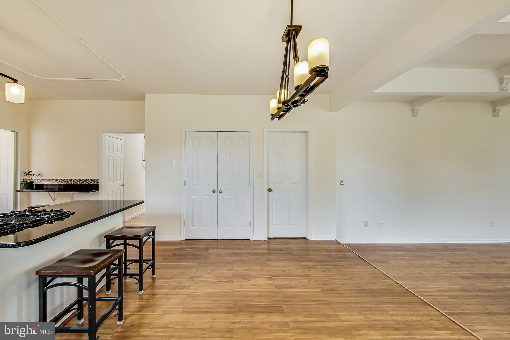 CROSSPOINTE - Residential