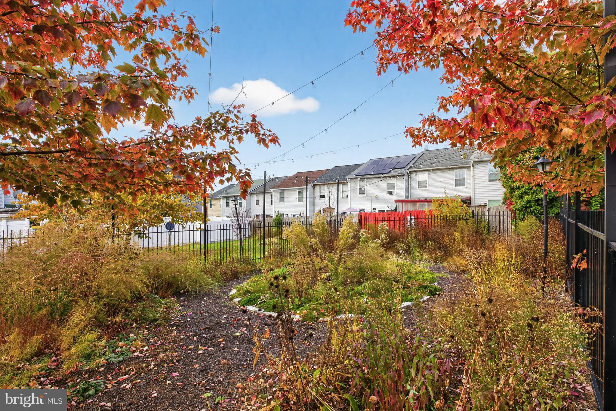 JOHNSTON SQUARE - Residential