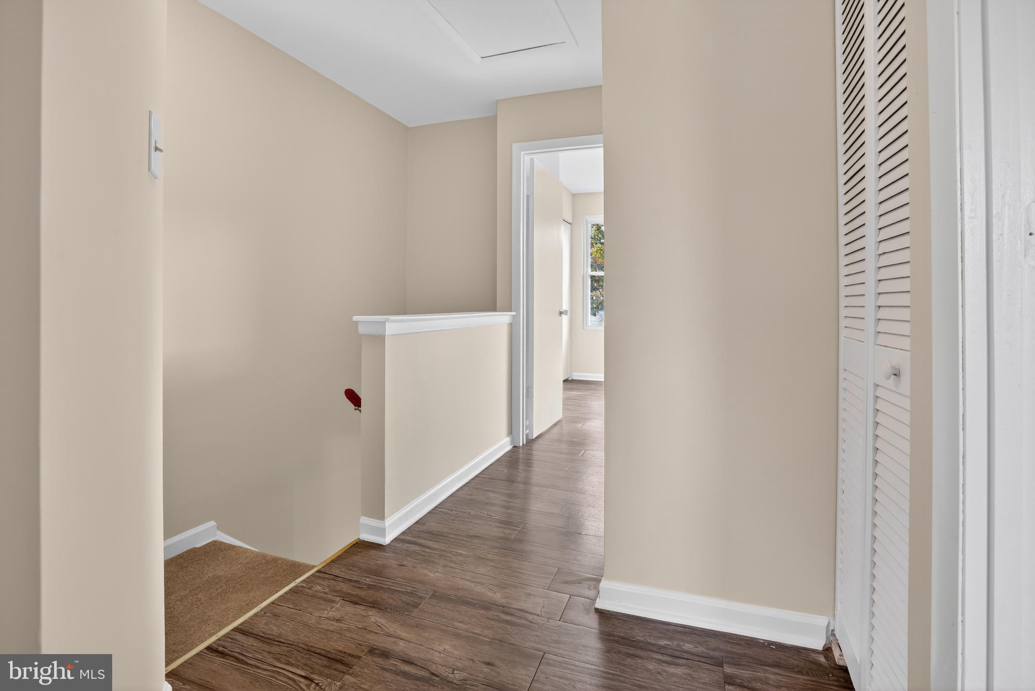 JOHNSTON SQUARE - Residential