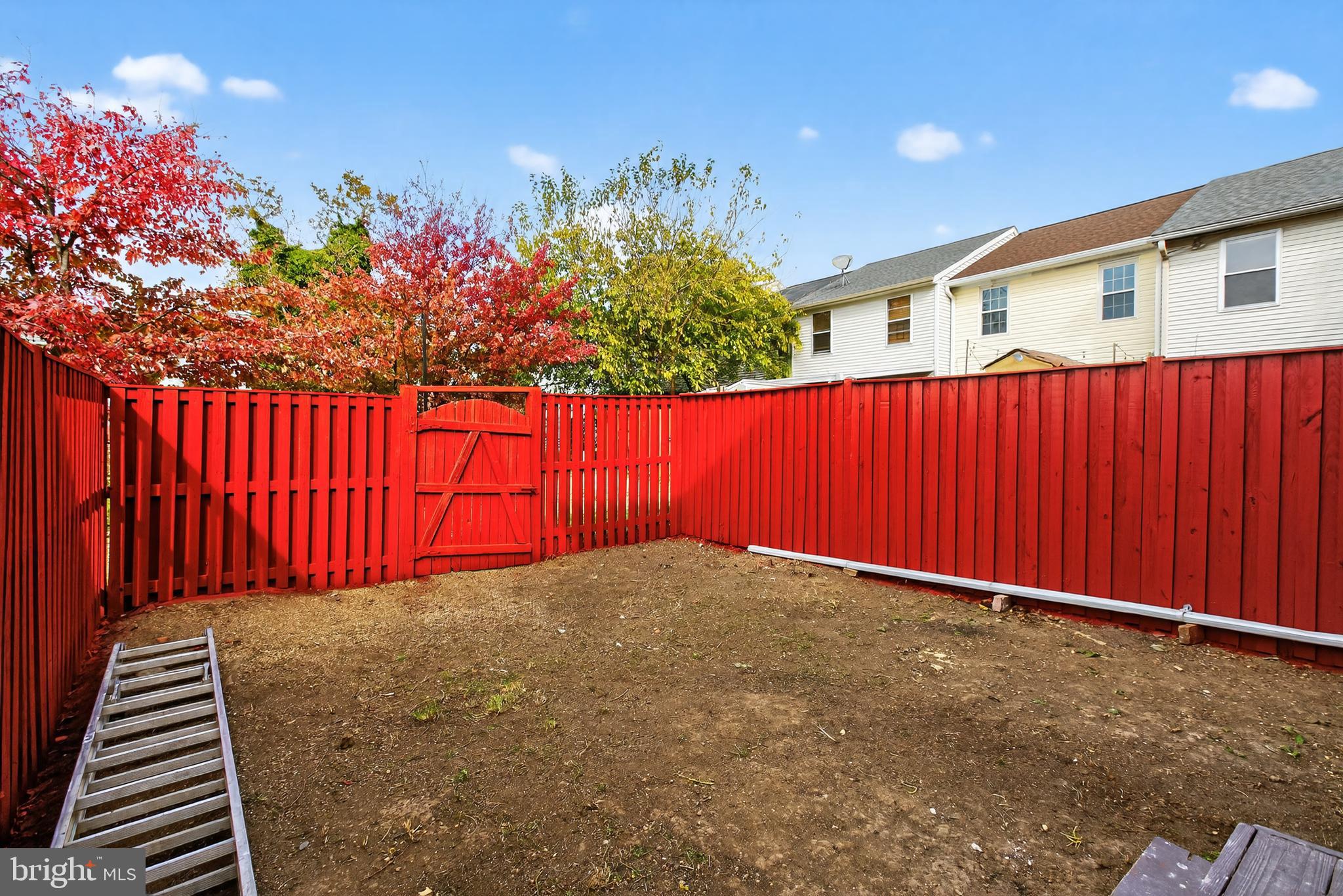 JOHNSTON SQUARE - Residential