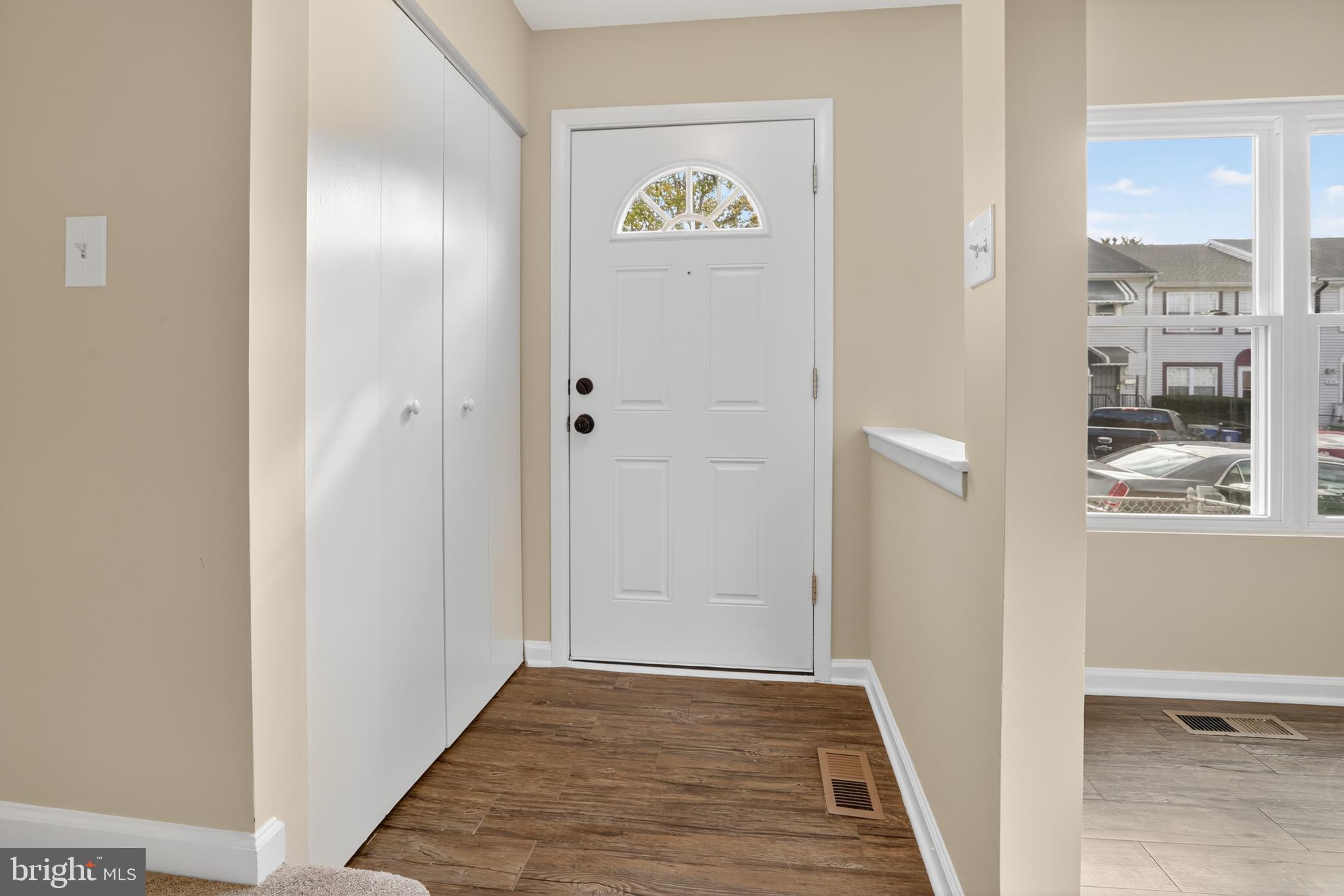 JOHNSTON SQUARE - Residential