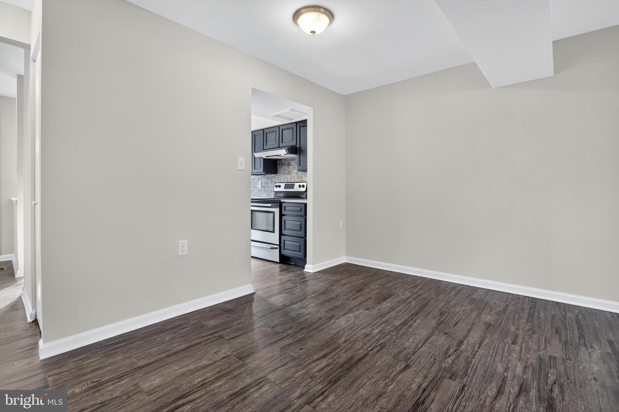 JOHNSTON SQUARE - Residential