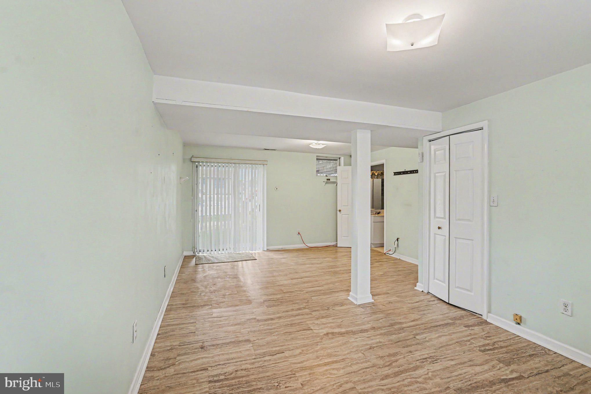 GOLDEN ACRES - Residential