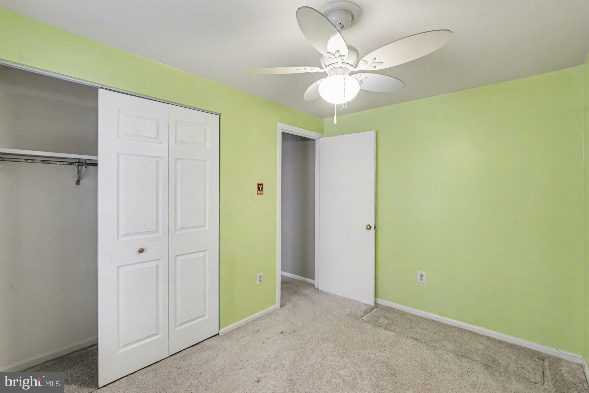 GOLDEN ACRES - Residential