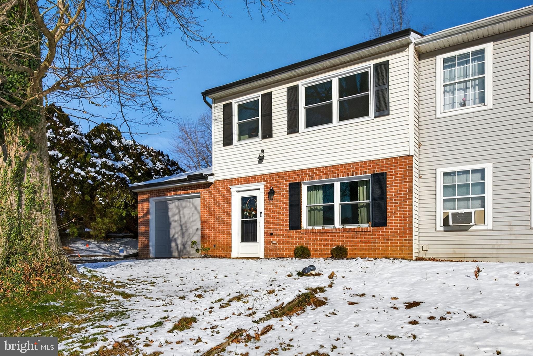 1004 TOM PAINE DRIVE