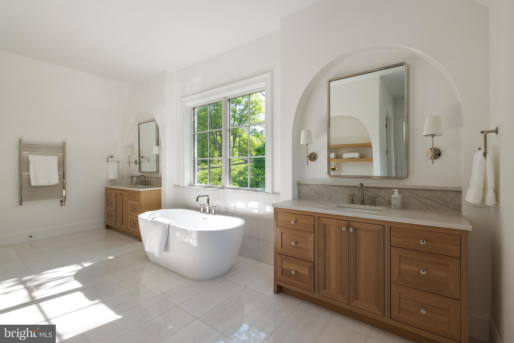 KENWOOD - Residential