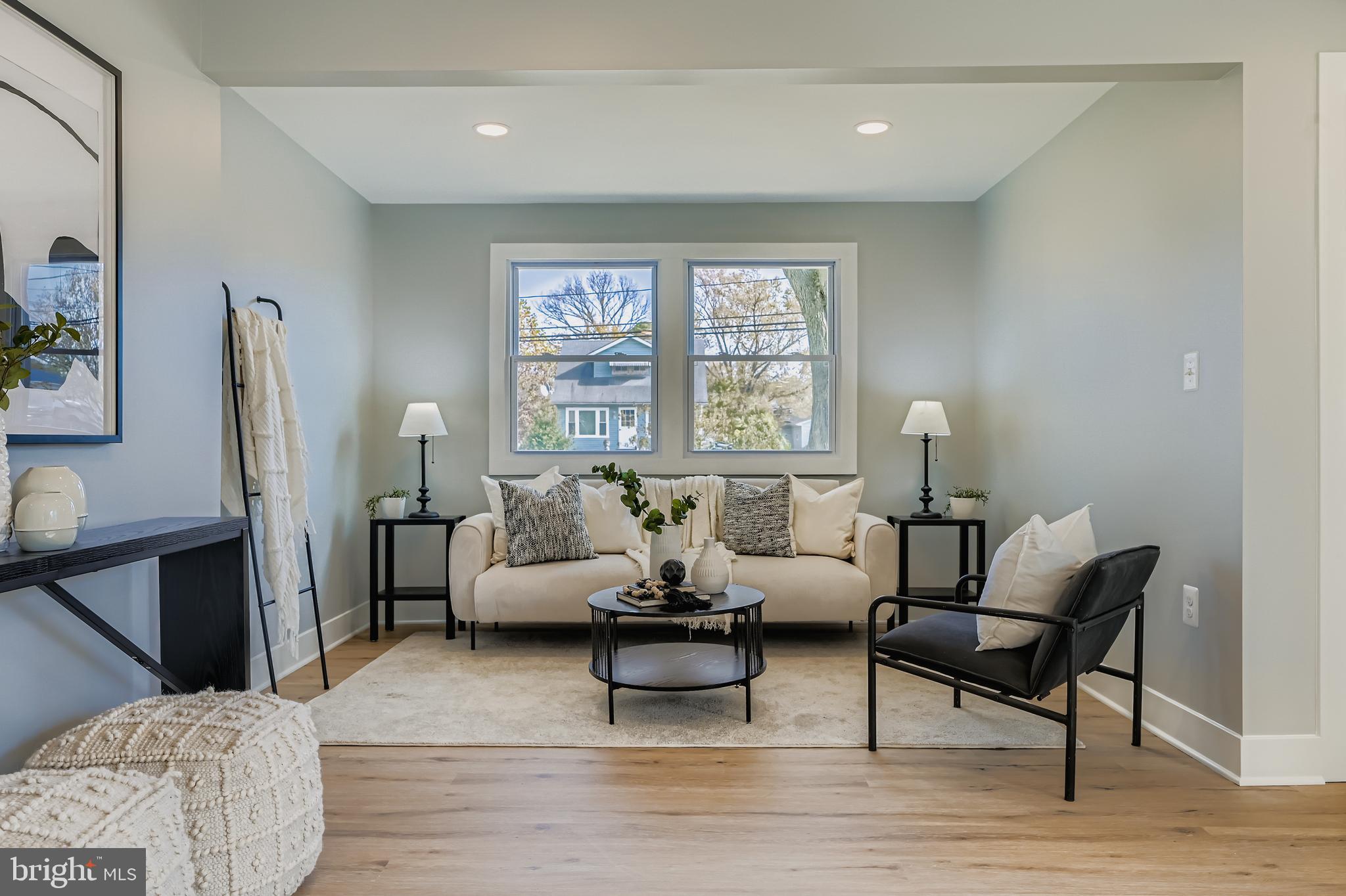 2122 LODGE FOREST DRIVE