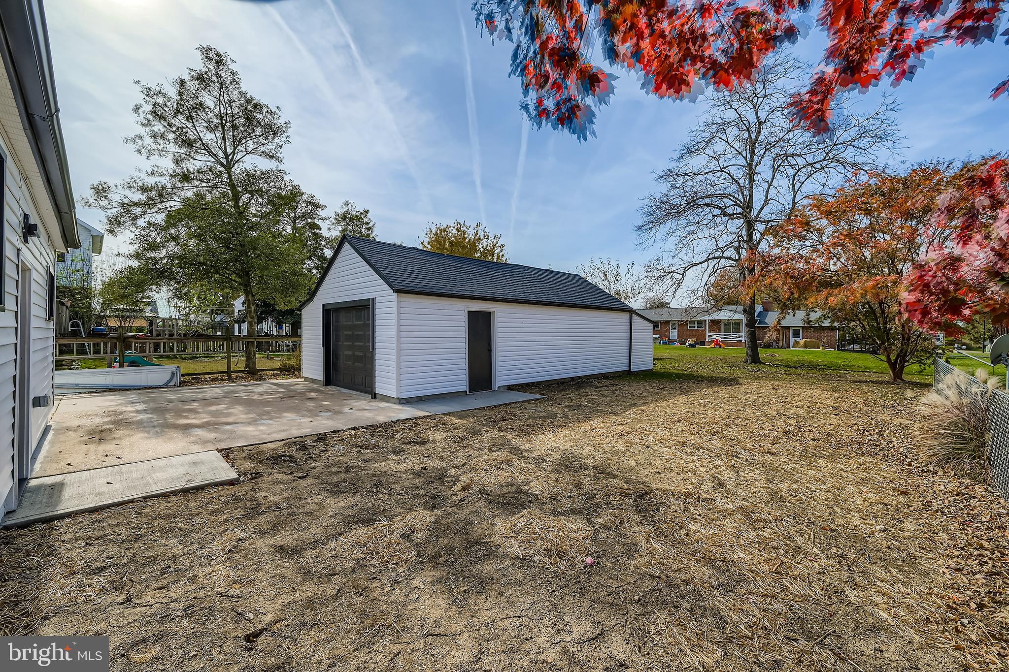 LODGE FOREST MANOR - Residential