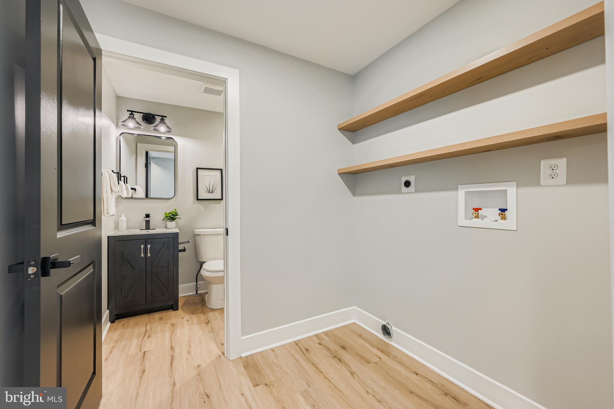 LODGE FOREST MANOR - Residential