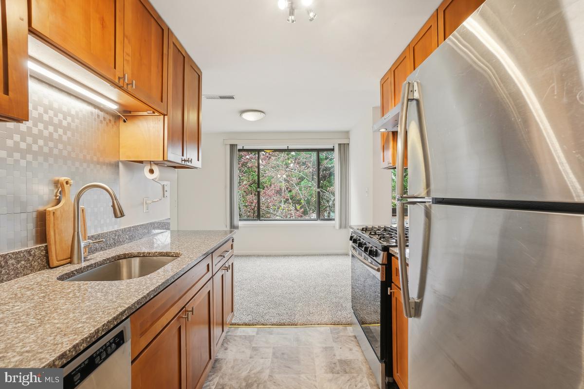 VILLAGE OF LONG REACH - Residential