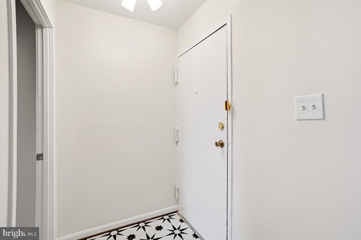 VILLAGE OF LONG REACH - Residential