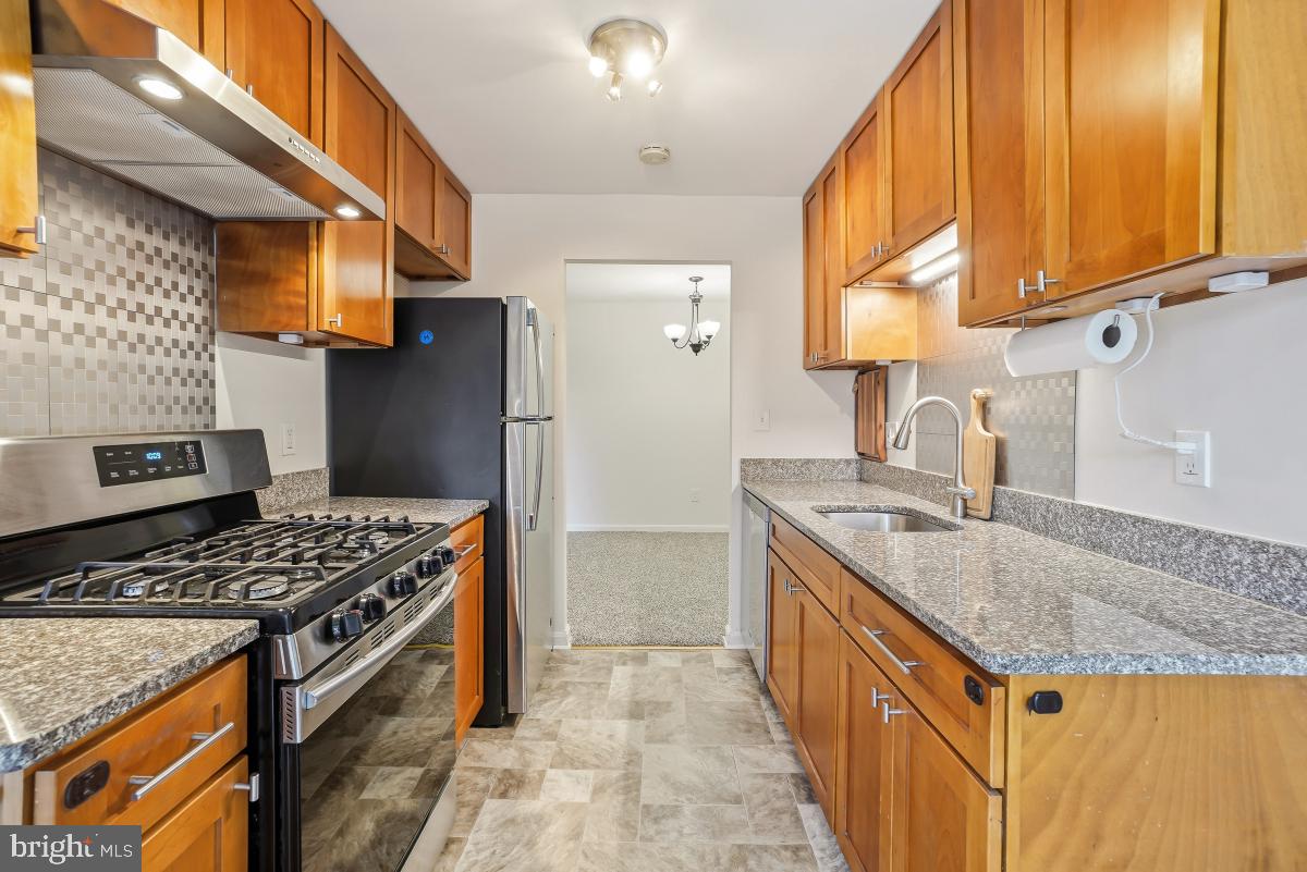 VILLAGE OF LONG REACH - Residential