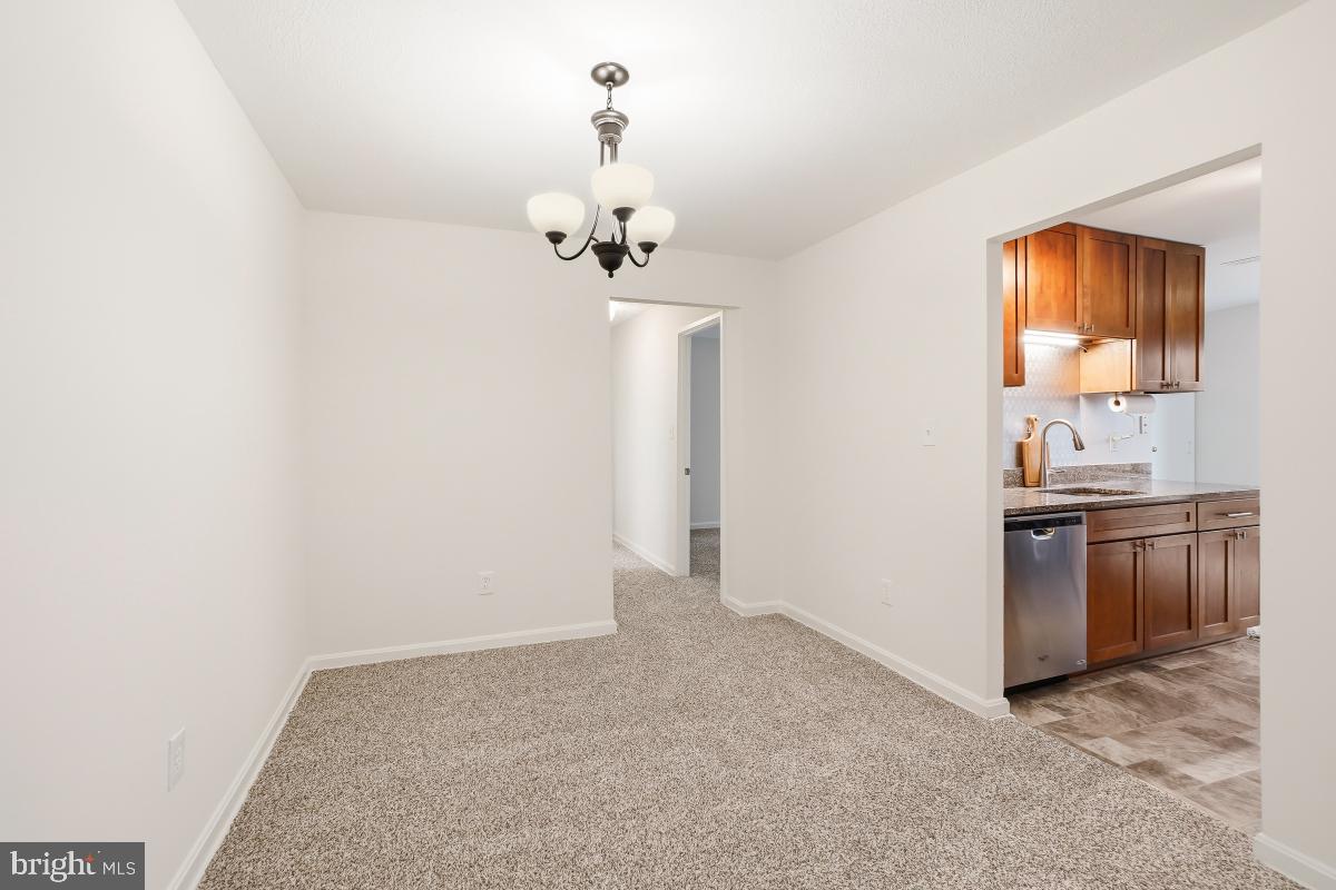 VILLAGE OF LONG REACH - Residential