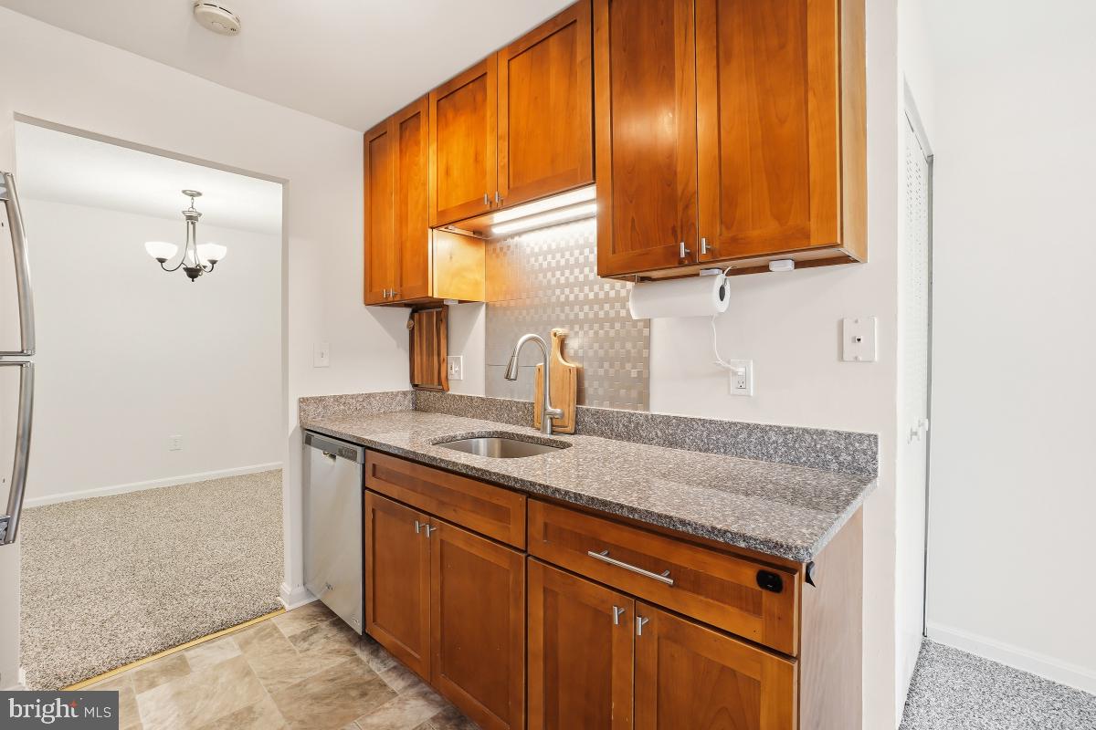 VILLAGE OF LONG REACH - Residential