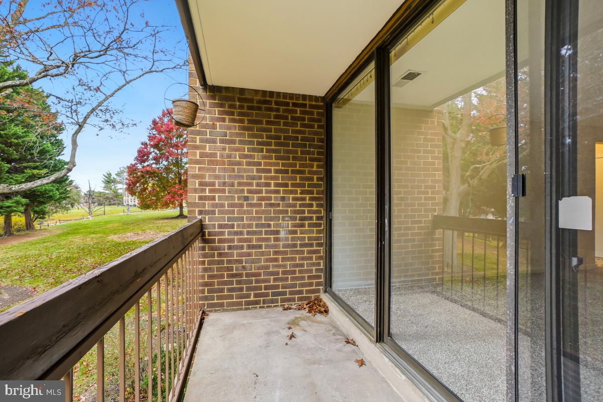 VILLAGE OF LONG REACH - Residential