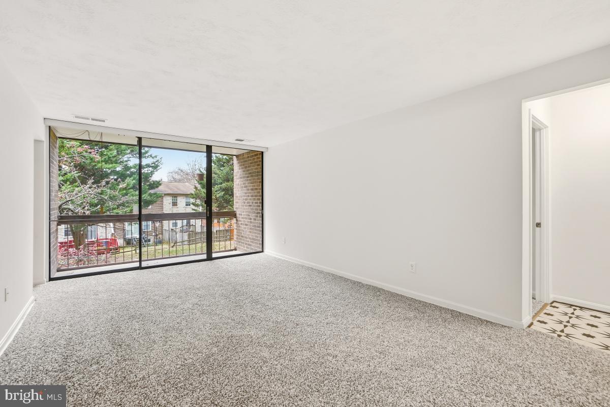 VILLAGE OF LONG REACH - Residential