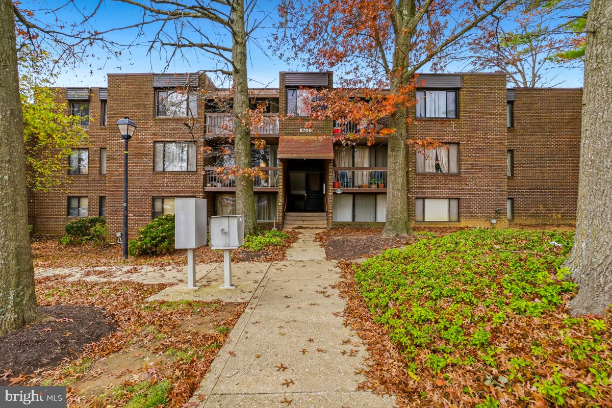 VILLAGE OF LONG REACH - Residential