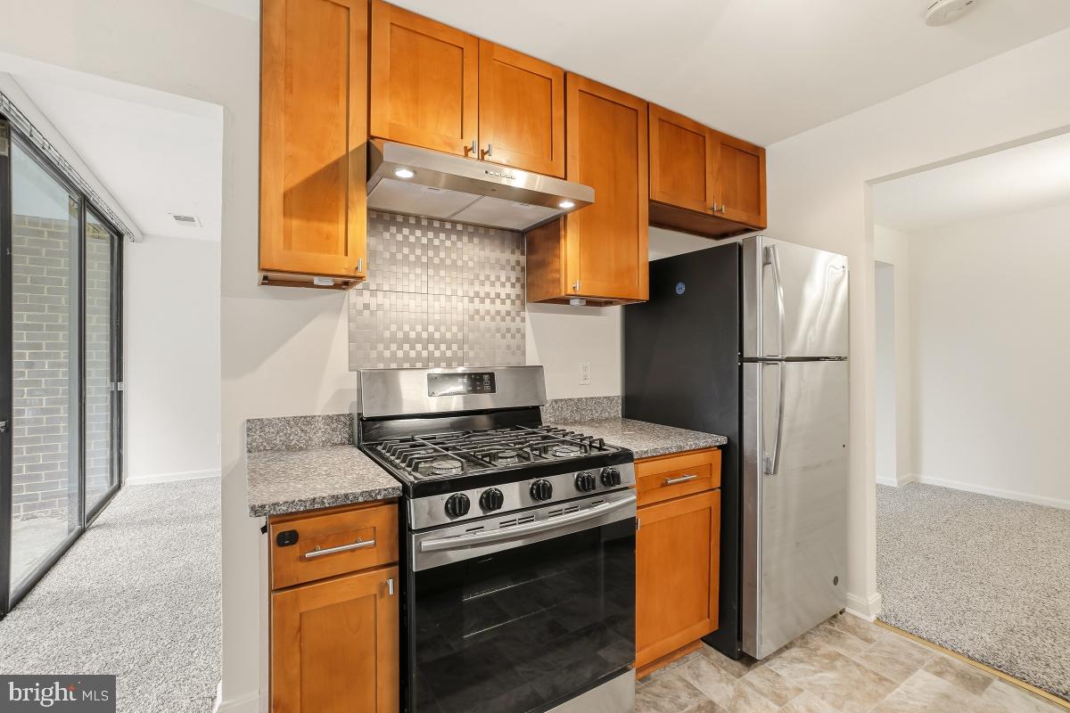 VILLAGE OF LONG REACH - Residential