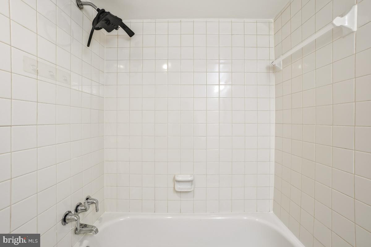 VILLAGE OF LONG REACH - Residential