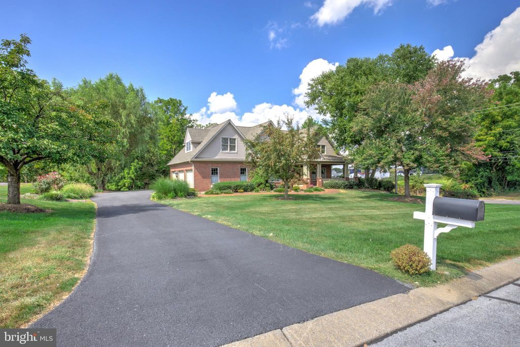 Photo of 2 Resch Lane, LANCASTER, PA 17602 (MLS # PALA2076530)