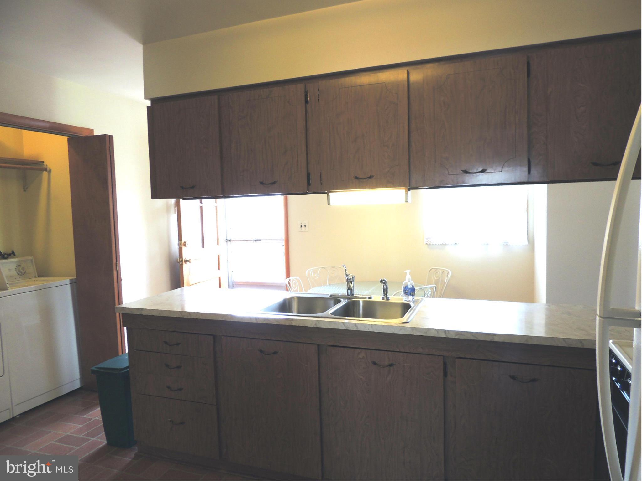 LYNCH POINT - Residential