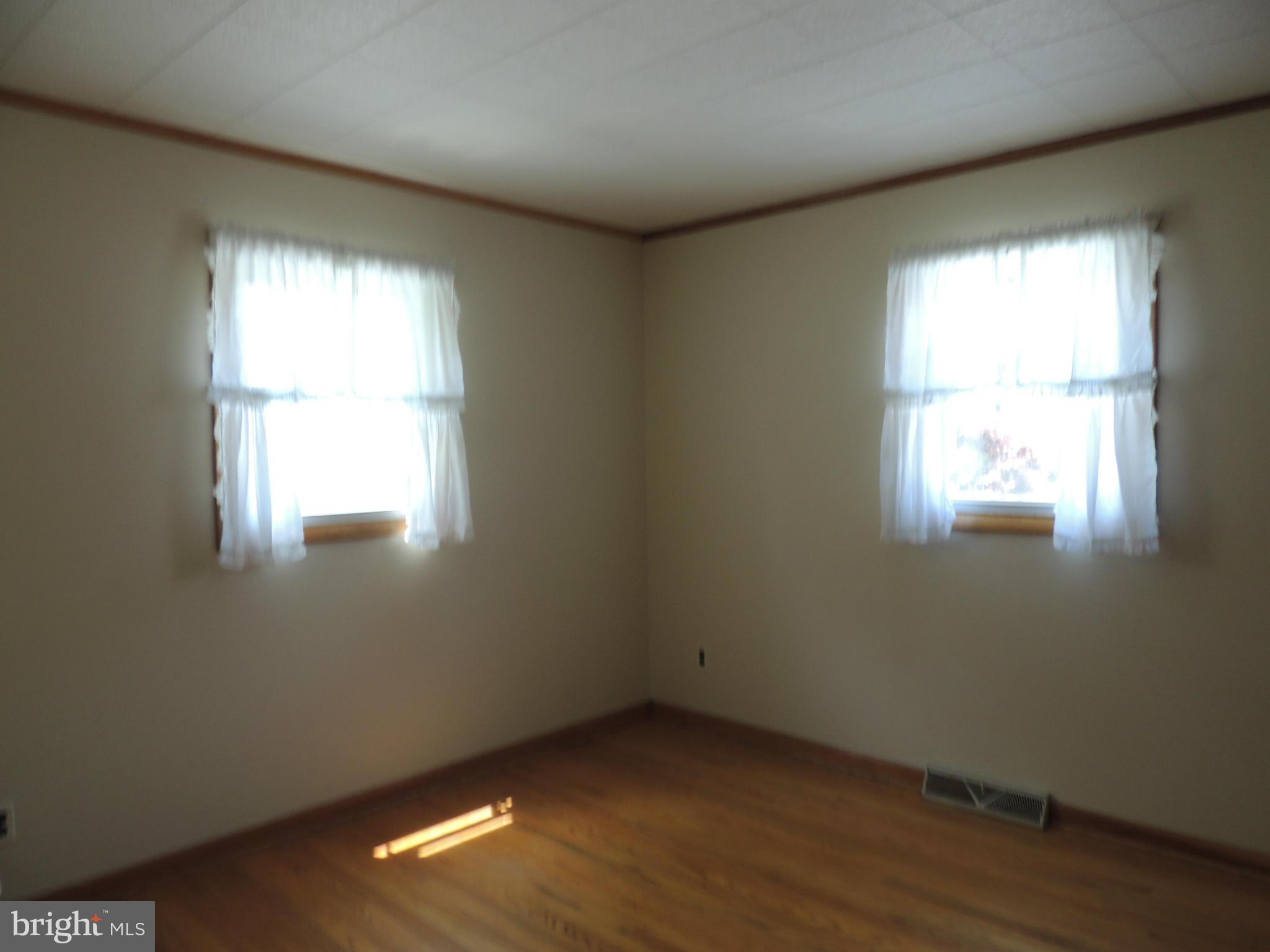 LYNCH POINT - Residential