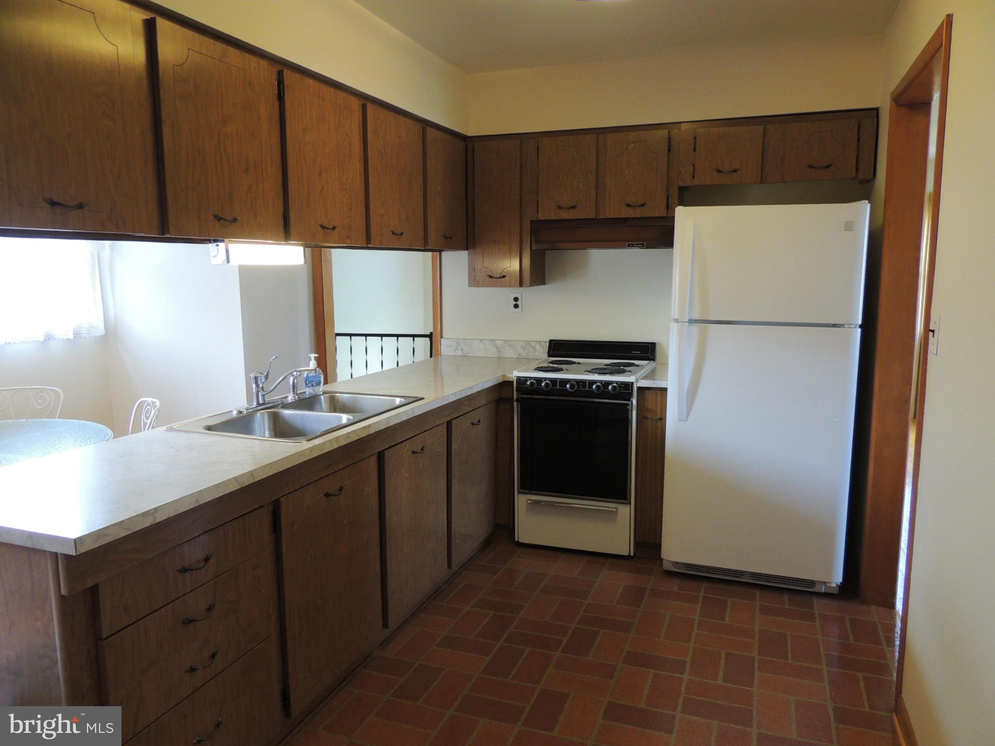 LYNCH POINT - Residential