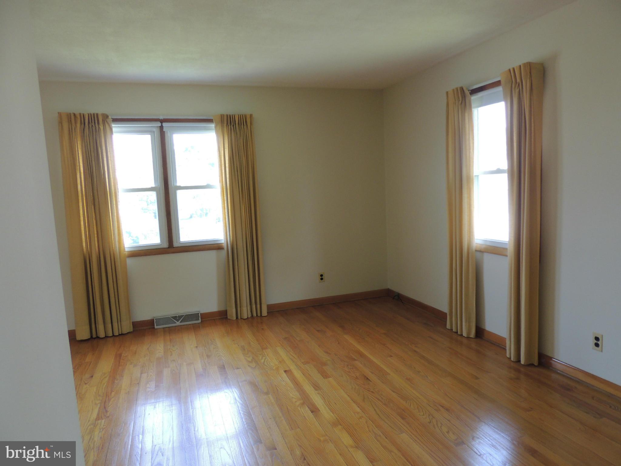 LYNCH POINT - Residential