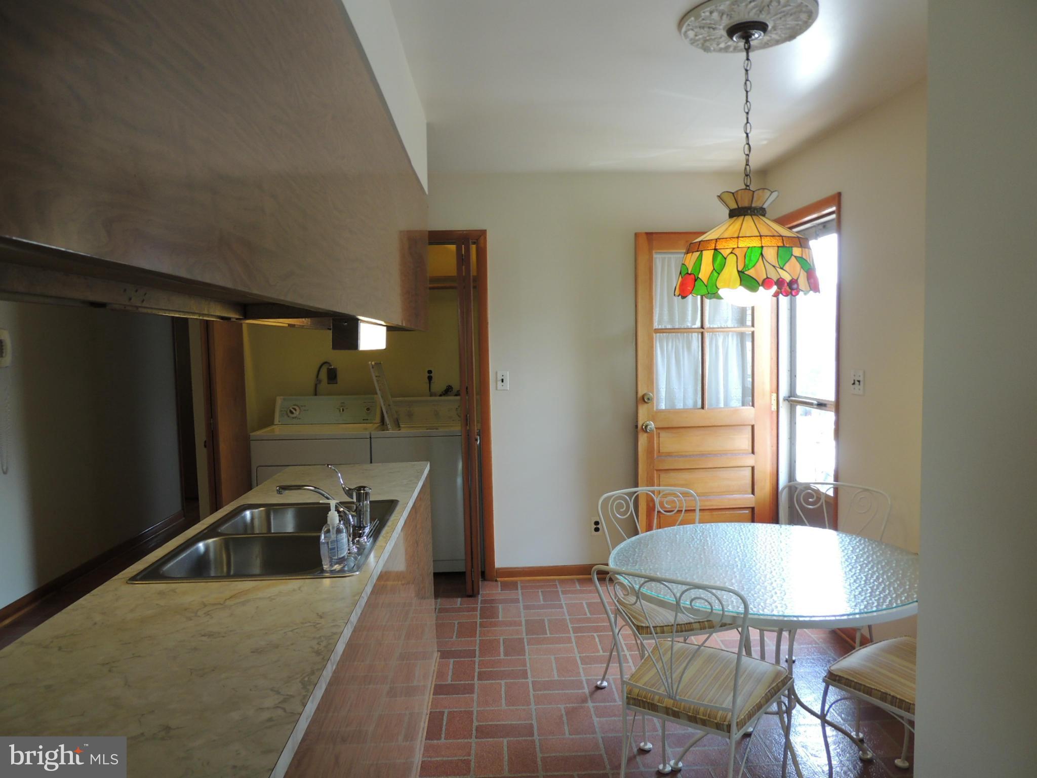 LYNCH POINT - Residential