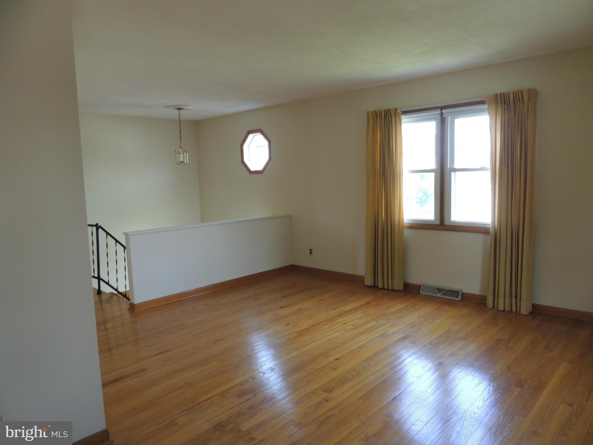 LYNCH POINT - Residential