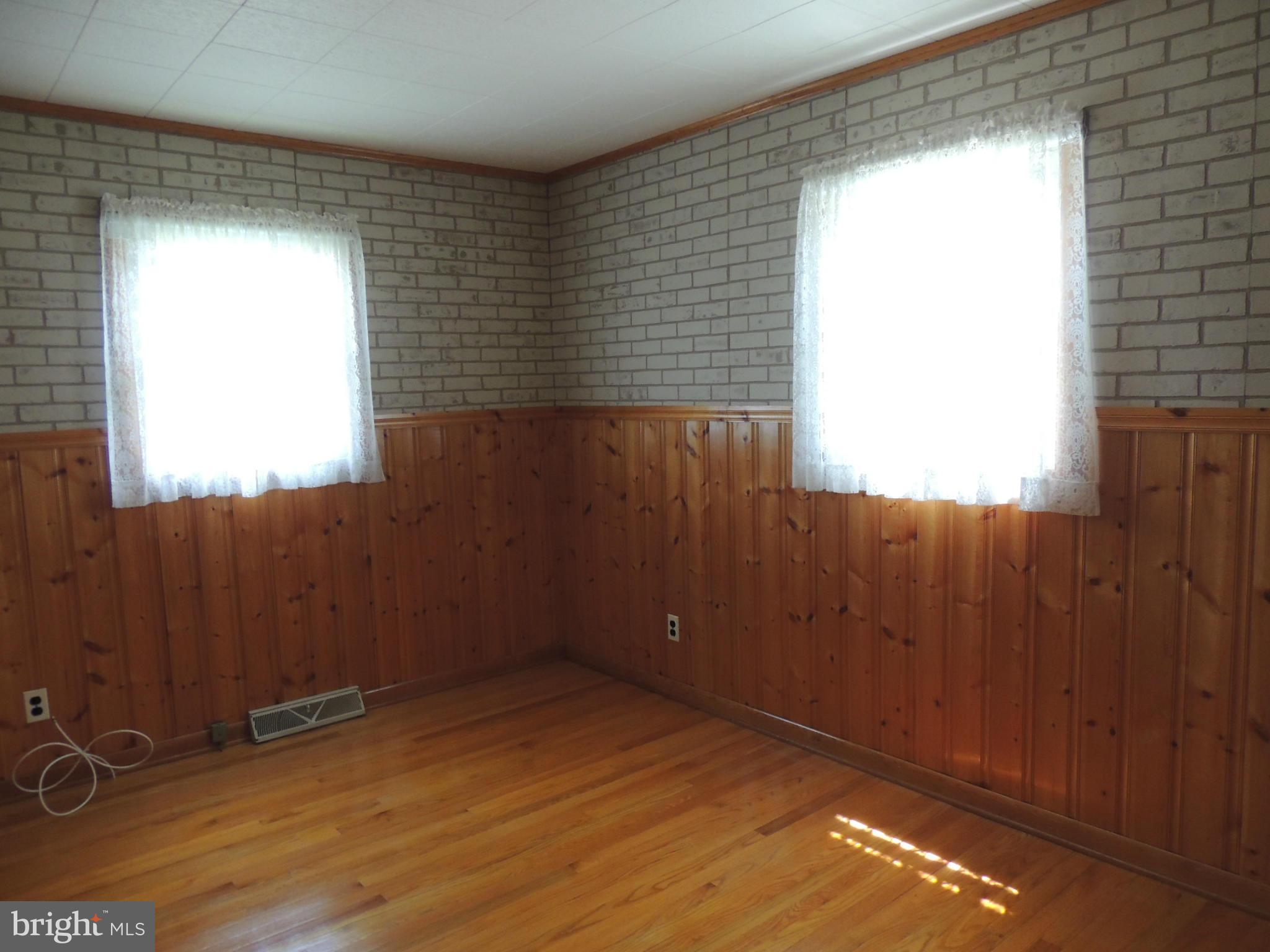 LYNCH POINT - Residential