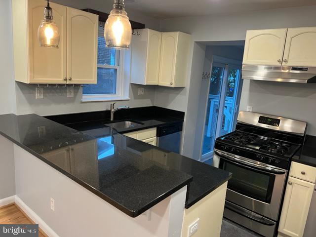 WHEATON HILLS - Residential Lease