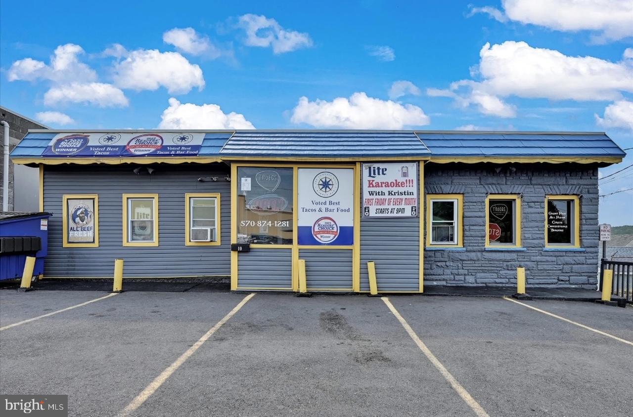 Incredible opportunity to own one of Schuylkill County's most popular bar/restaurants! The Compass Rose is fully turn-key and ready to generate income. Seats 65, features 4-tap bar, coolers, ice machine, and fully equipped kitchen. Includes real estate, liquor license, FF&E, 3-phase electric, and newer roof. Don't miss this cash-flowing gem—schedule your showing today!
Unmatched Turnkey Opportunity - Own a Thriving Bar & Restaurant in Schuylkill County!
Here's your chance to own The Compass Rose, one of the area's most beloved and established bar/restaurantsfully turn-key and poised to generate income from day one. Located in the heart of Frackville, this thriving business comfortably seats 65 guests and offers a warm, inviting atmosphere perfect for locals and travelers alike.