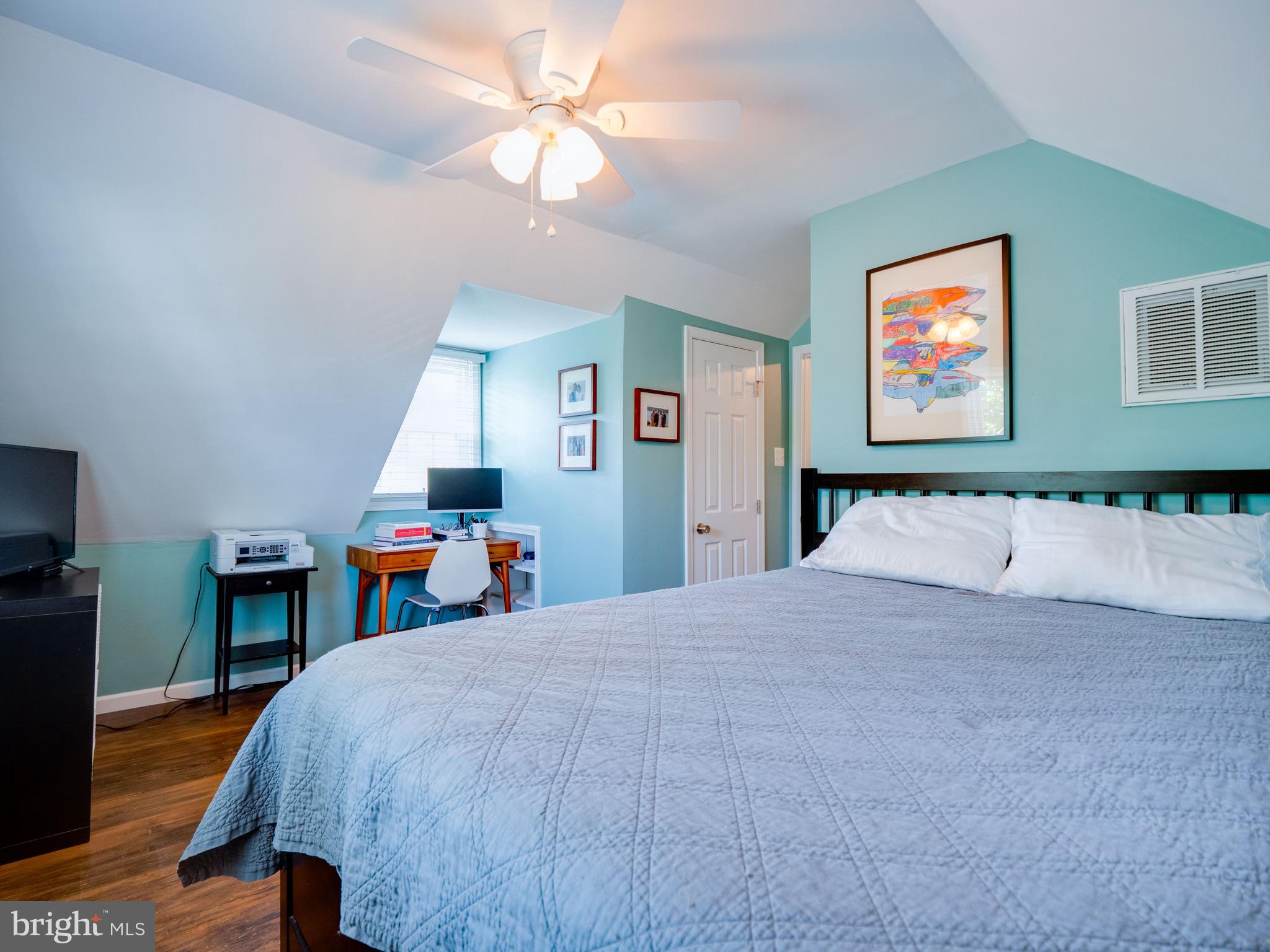 BUCKNELL MANOR - Residential