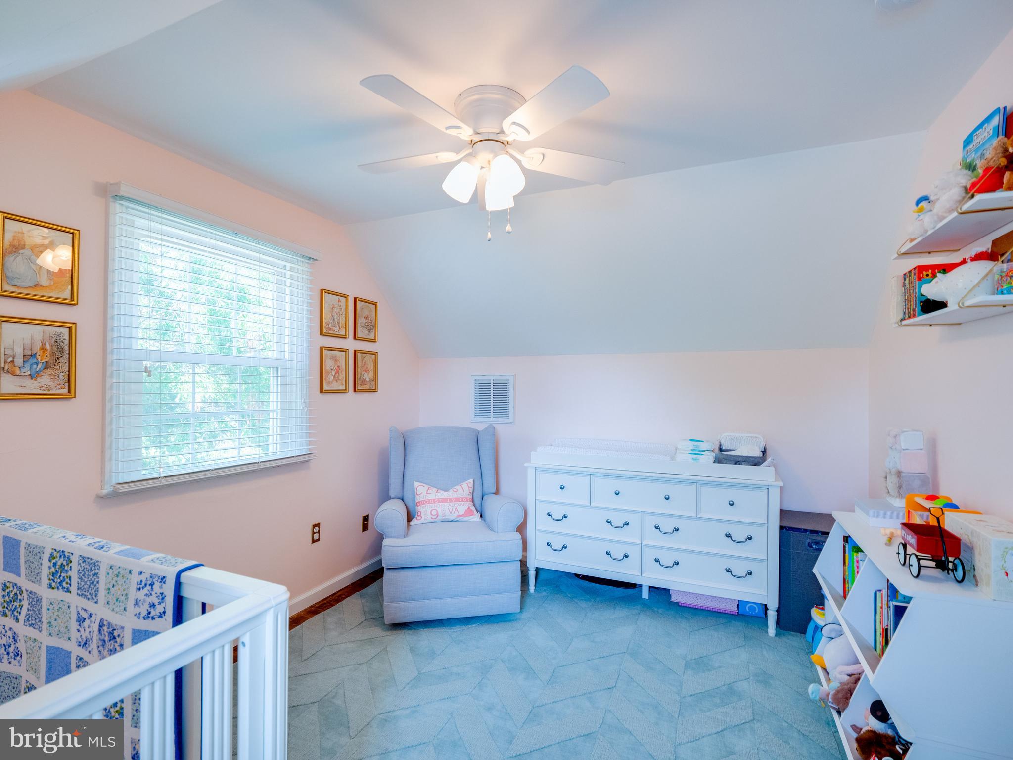 BUCKNELL MANOR - Residential