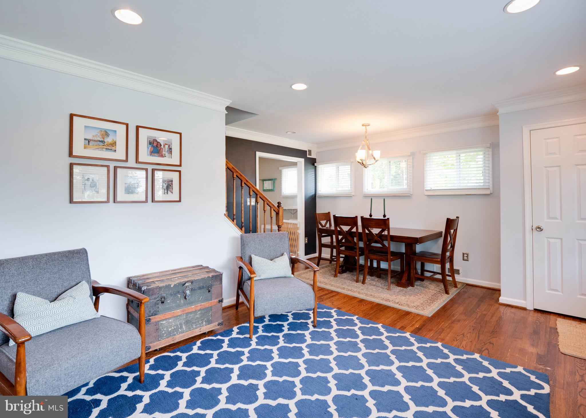 BUCKNELL MANOR - Residential