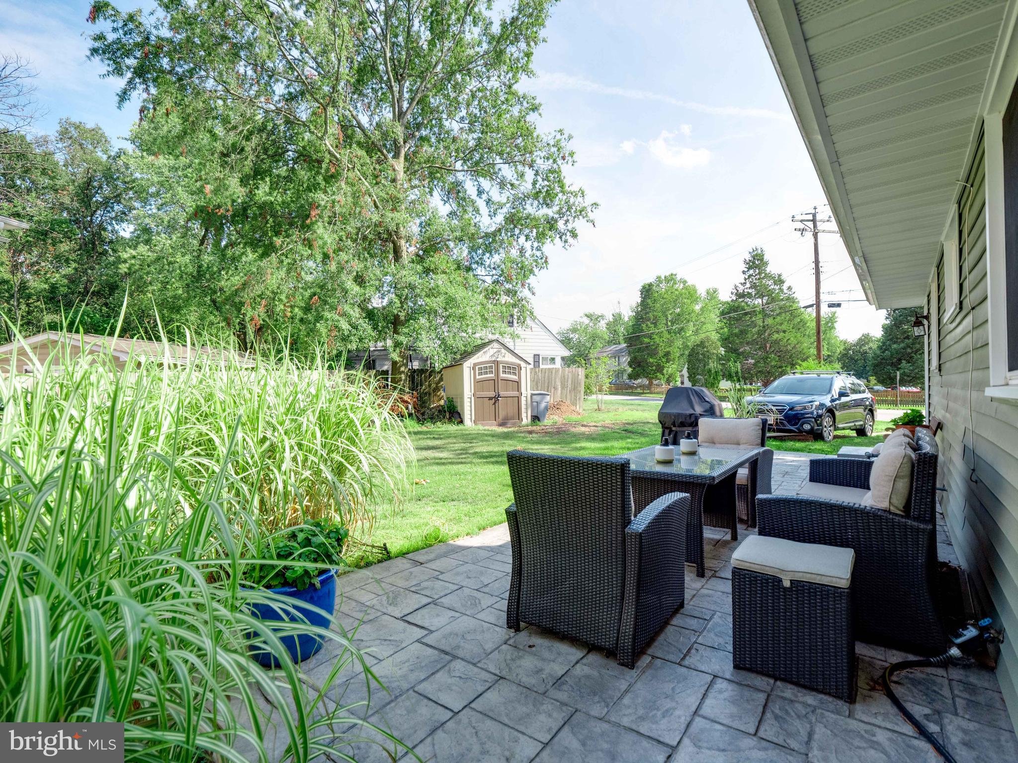 BUCKNELL MANOR - Residential