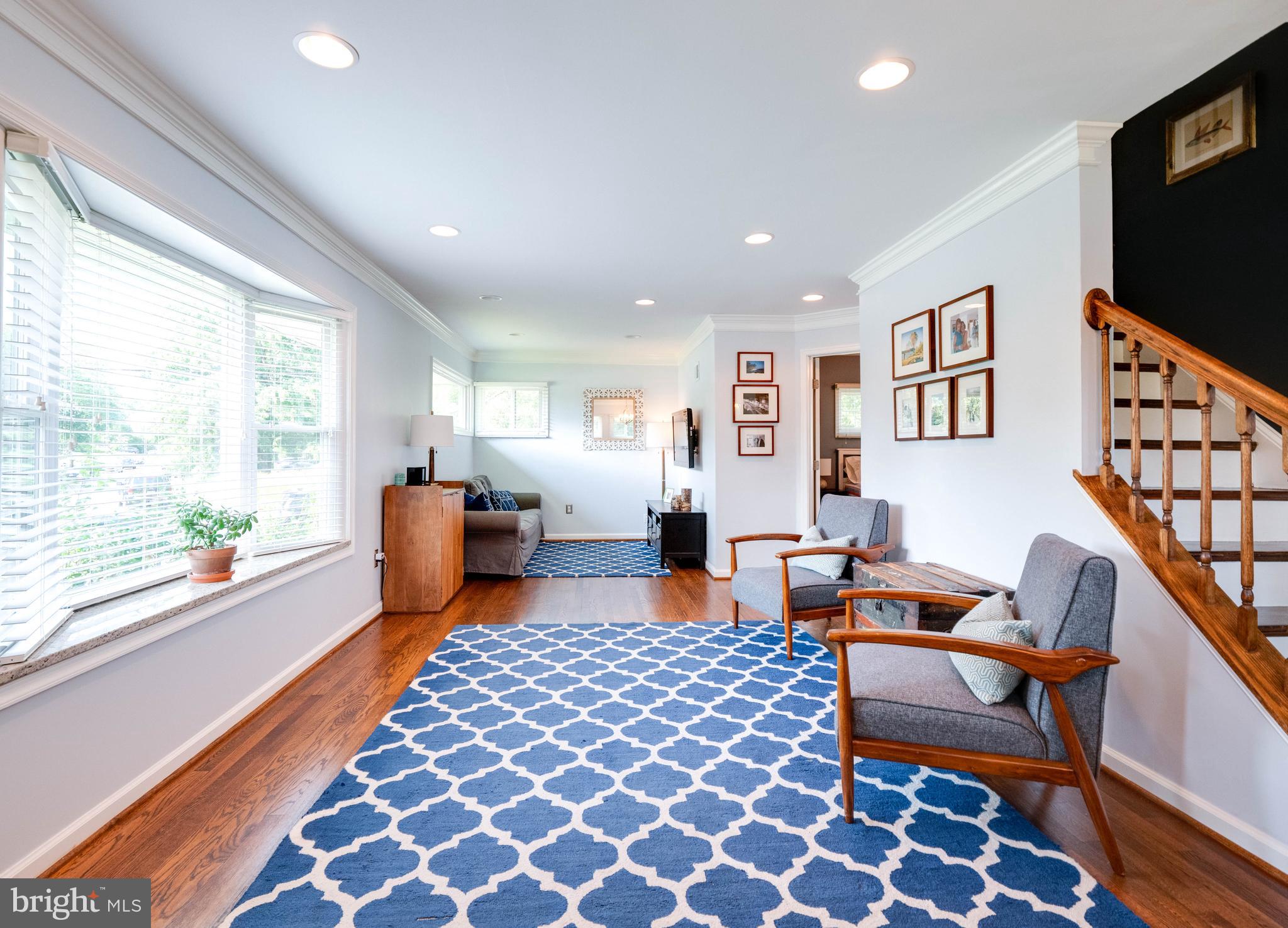 BUCKNELL MANOR - Residential