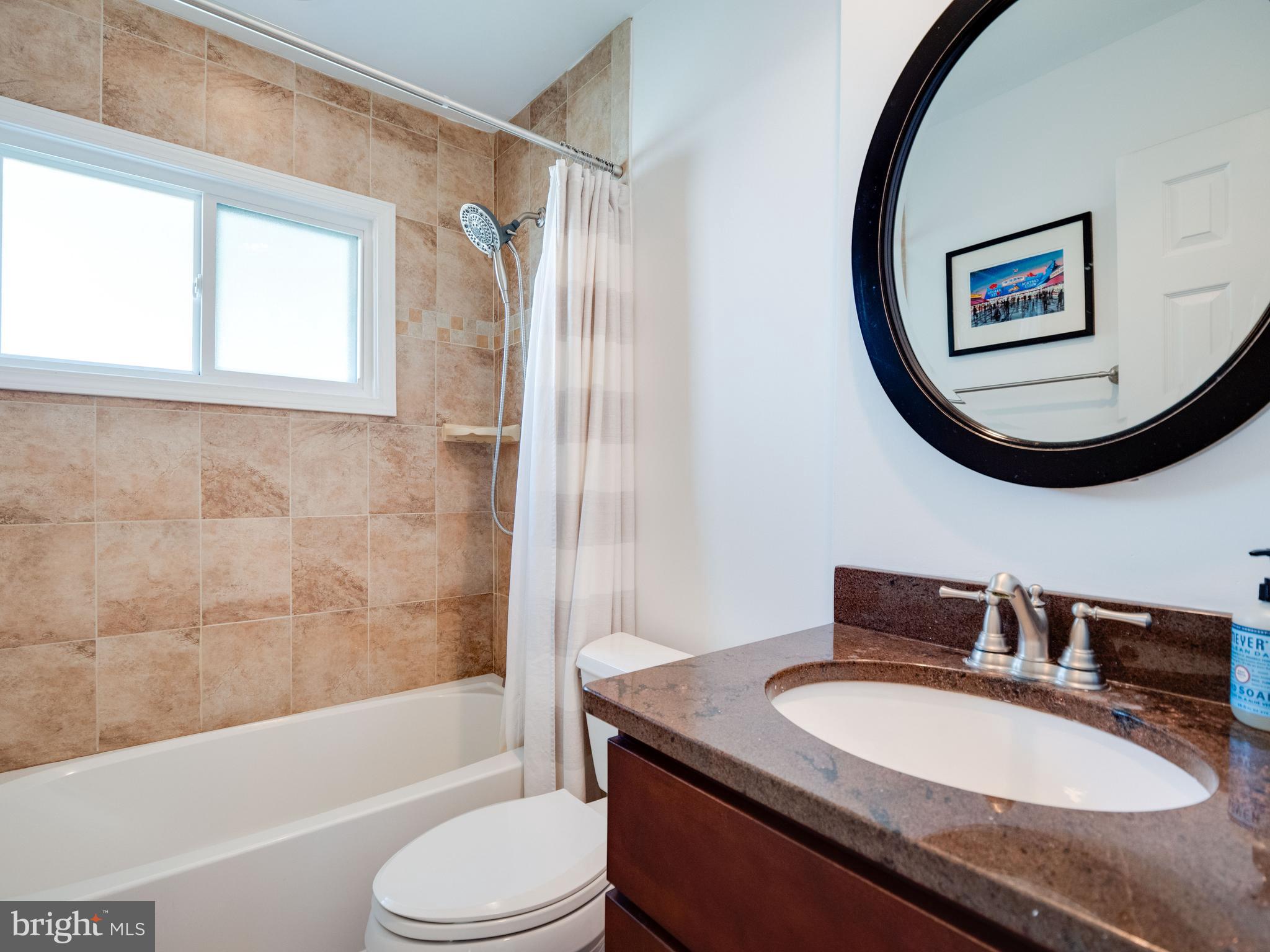 BUCKNELL MANOR - Residential