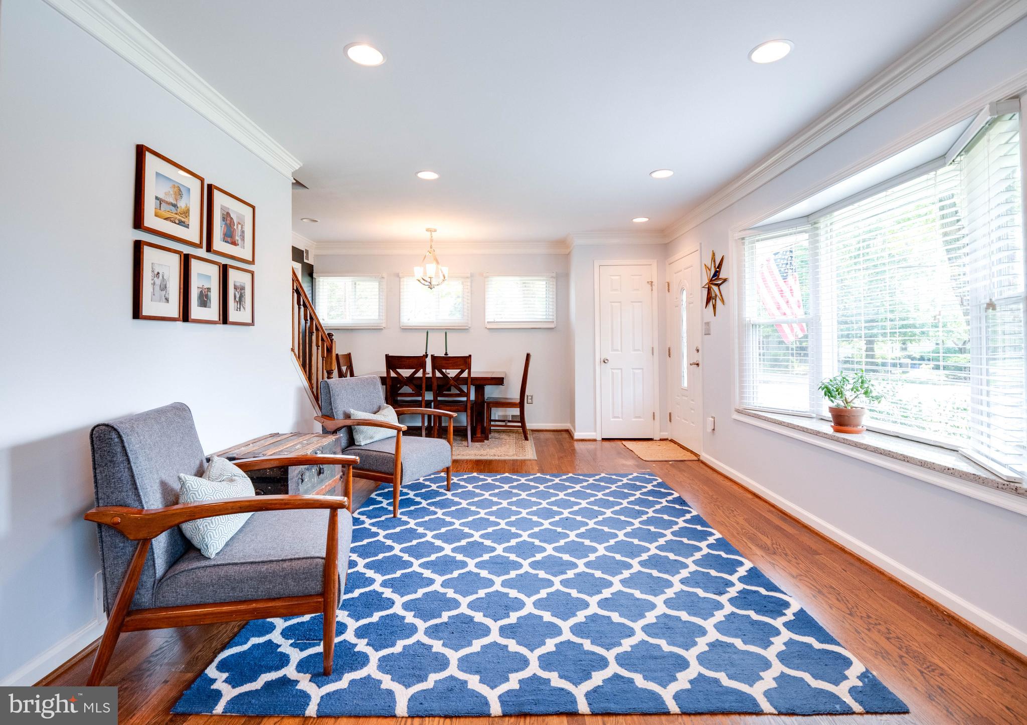 BUCKNELL MANOR - Residential