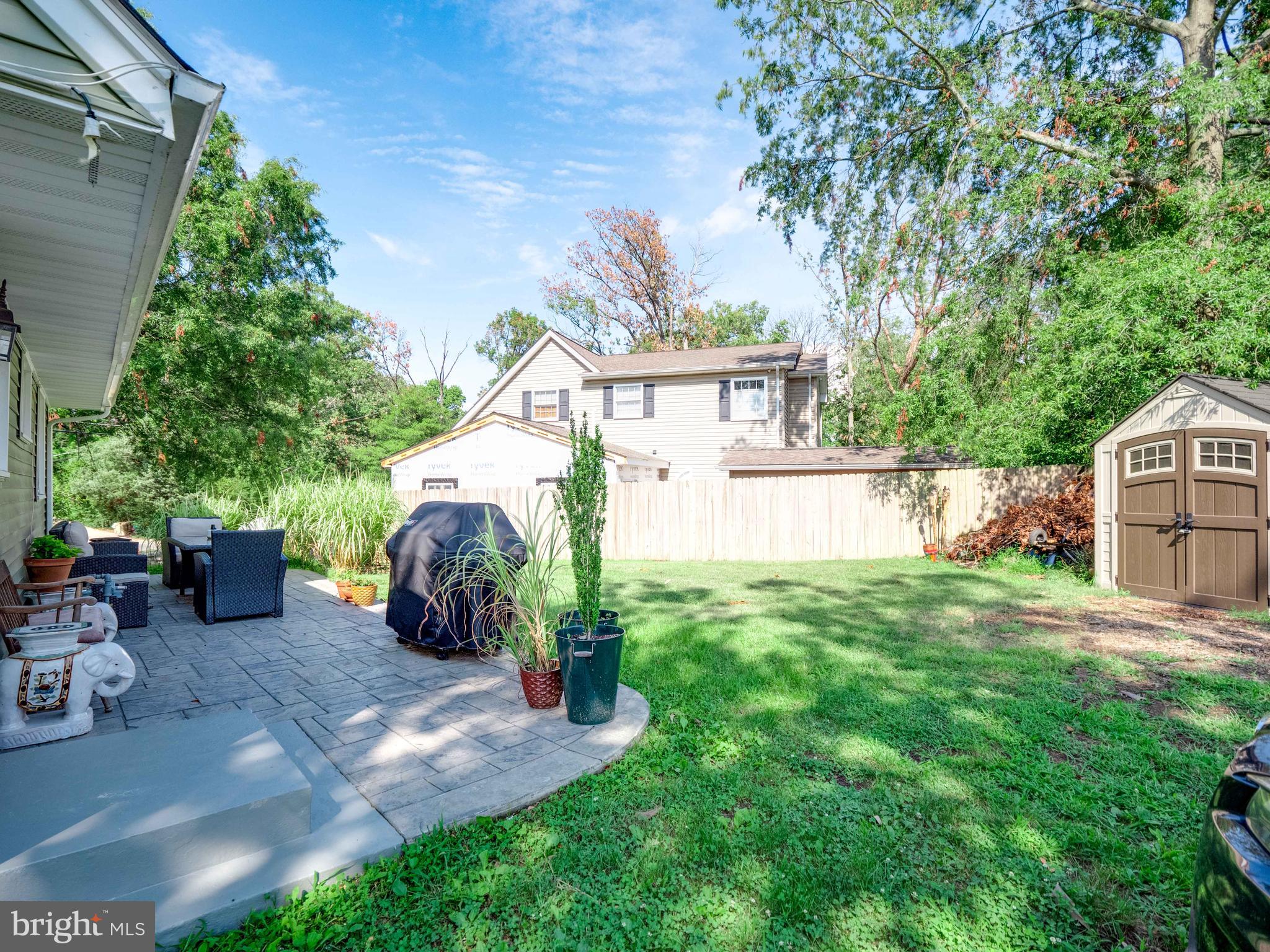 BUCKNELL MANOR - Residential