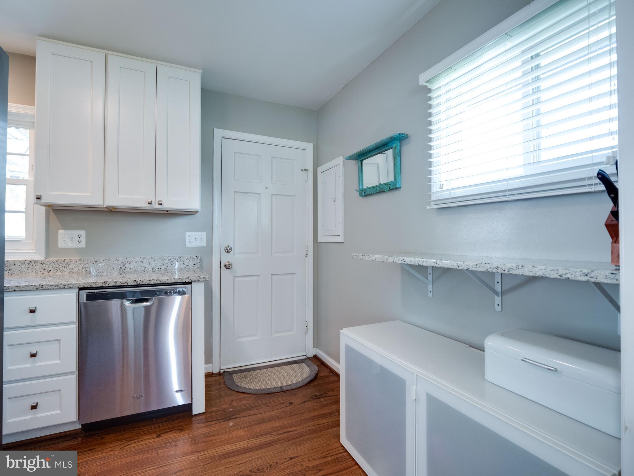 BUCKNELL MANOR - Residential